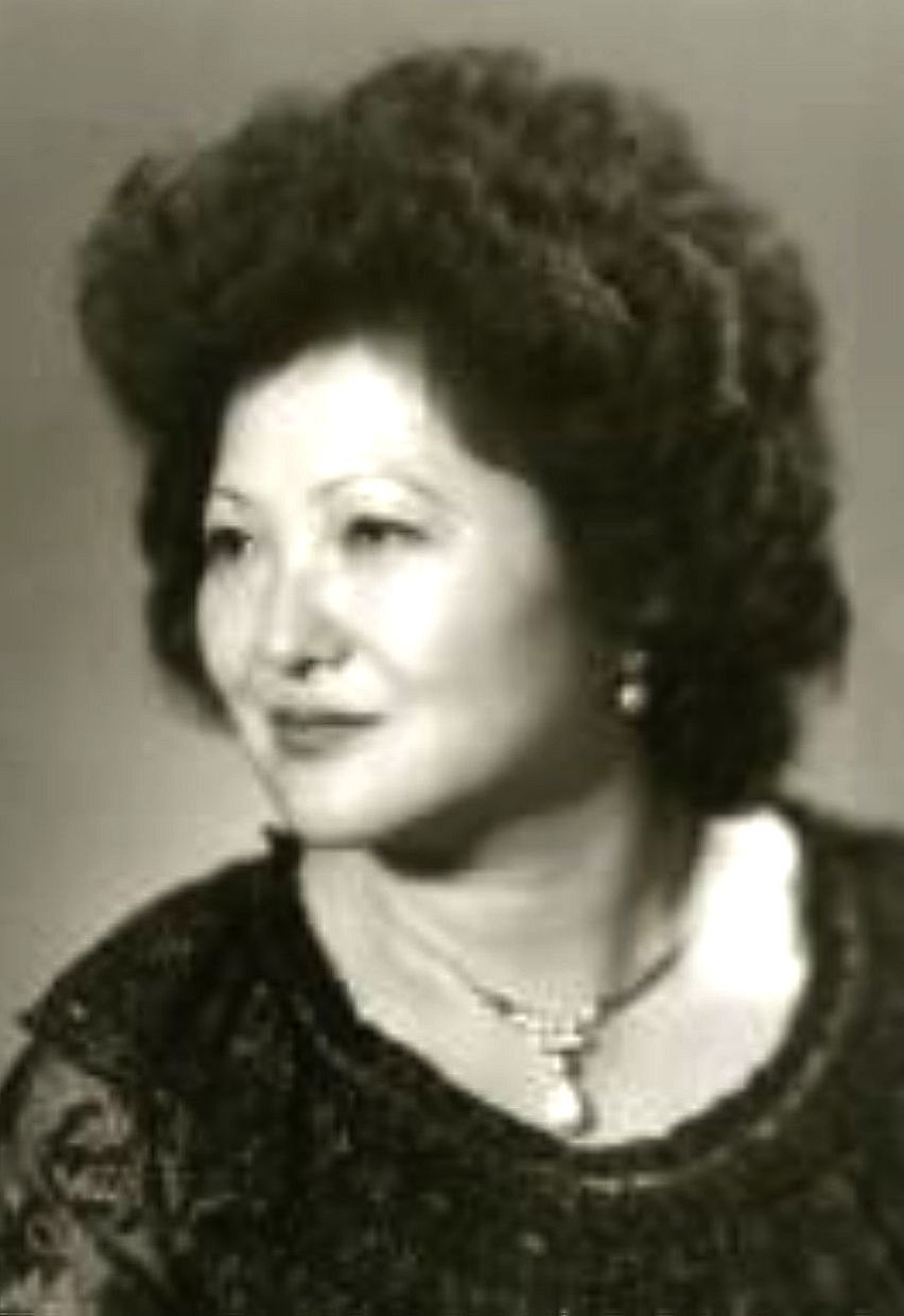 Митико Такаяма
